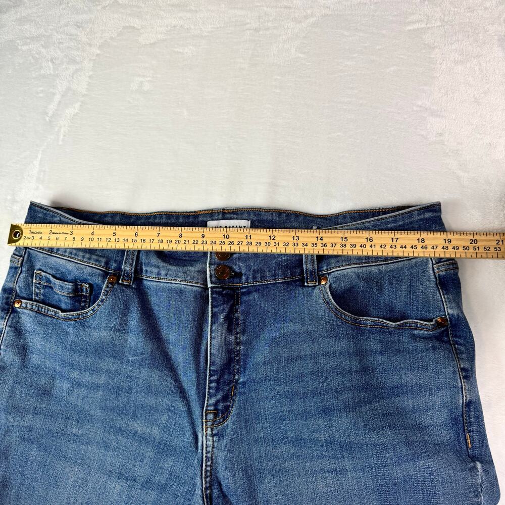 Lane Bryant Women’s Bootcut Jeans Size 20 Stretch Medium Wash - Picture 2 of 11